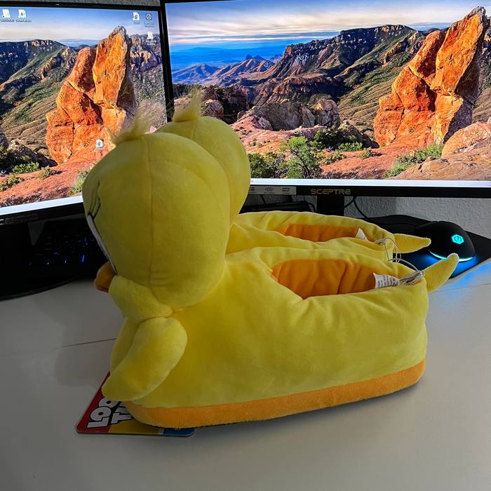 Women's Slippers Looney Tunes Tweety Bird 3D Plush Step-In Yellow Size W12 New