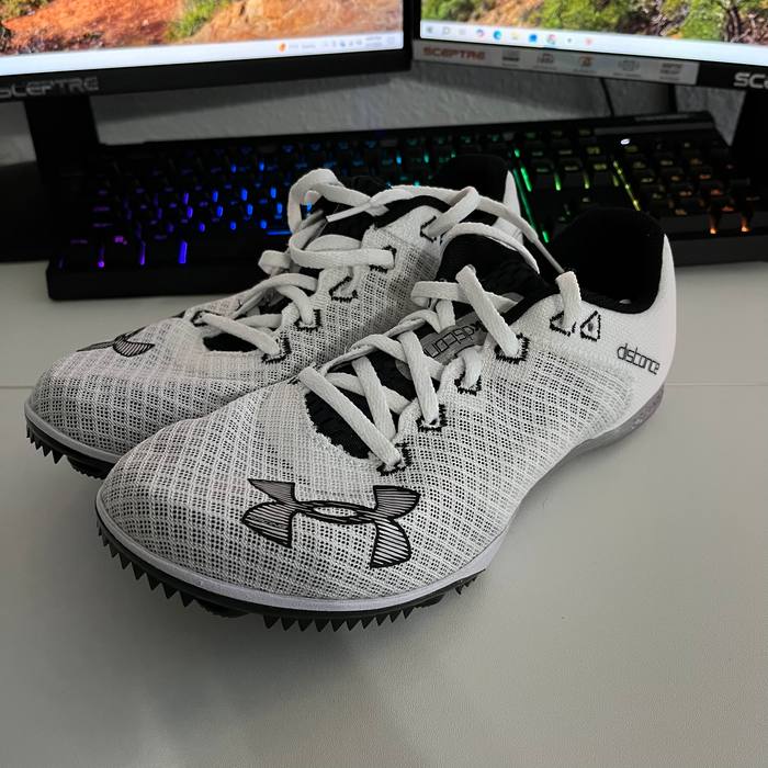 Under Armour Men's Kick Distance 4 Track Spikes,BlackWhite,