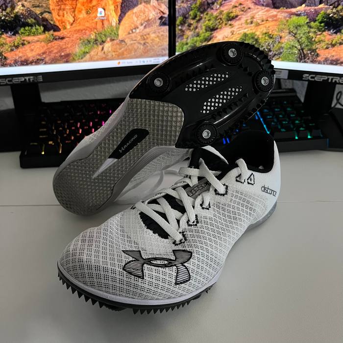 Under Armour Men's Kick Distance 4 Track Spikes,BlackWhite,