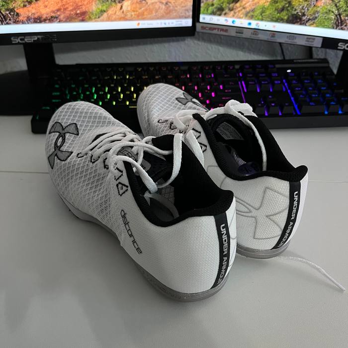 Under Armour Men's Kick Distance 4 Track Spikes,BlackWhite,