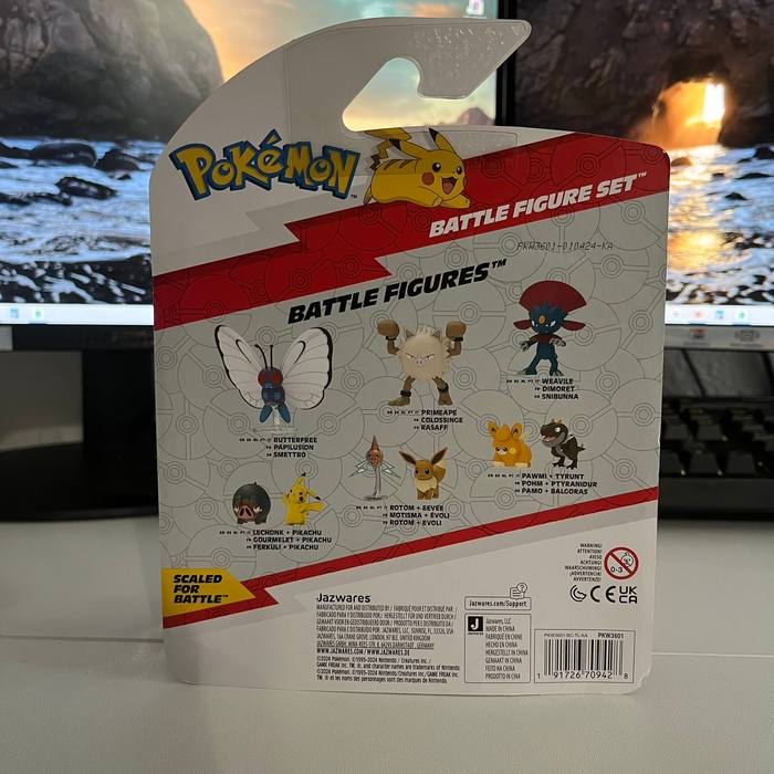 Pokemon Battle Figure Set Perrserker Hawlucha Pikachu New