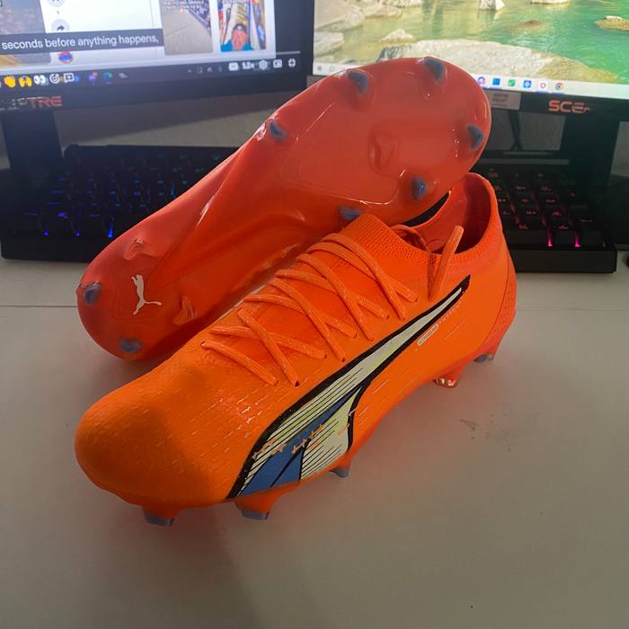 NEW! Womens Puma Ultra Ultimate FGAG Soccer cleats 107215-01 OrangeBlue