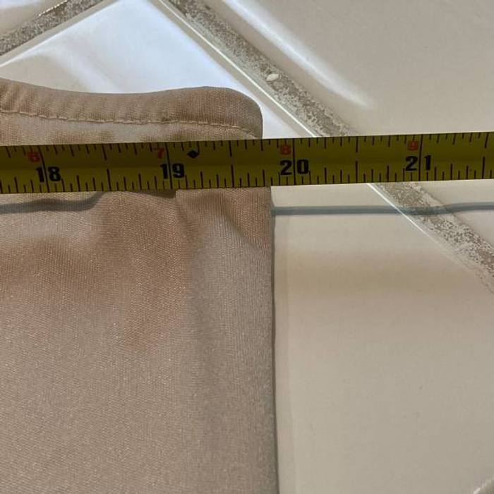 Chey beige tank top