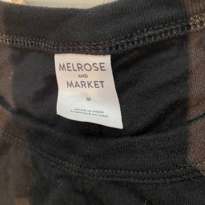Black Melrose and market sleeveless shirt Medium