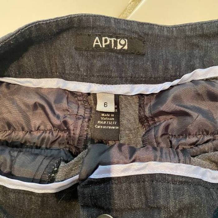 Apt 9 Black jorts size 6