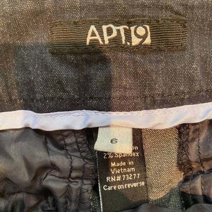 Apt 9 Black jorts size 6