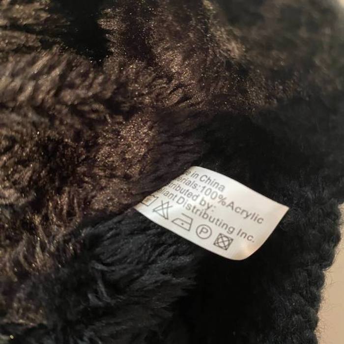 Gray Ombre Cable Knit Beanie Hat Black Faux Fur Pom Pom Winter