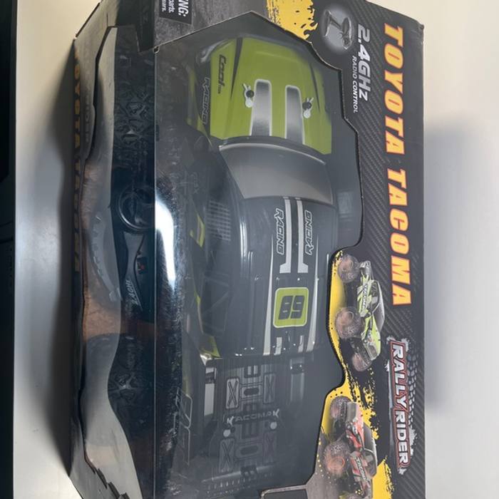 Rally Rider Toyota Tacoma RC Truck 27MHz Radio Control New in Box