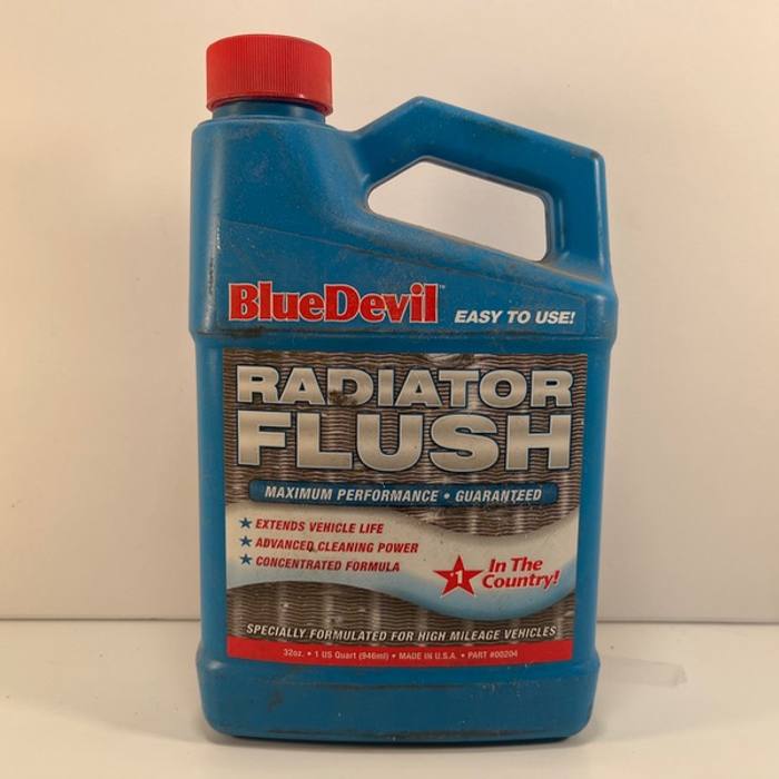 BlueDevil Radiator Flush 32oz Maximum Performance High Mileage Part 00204
