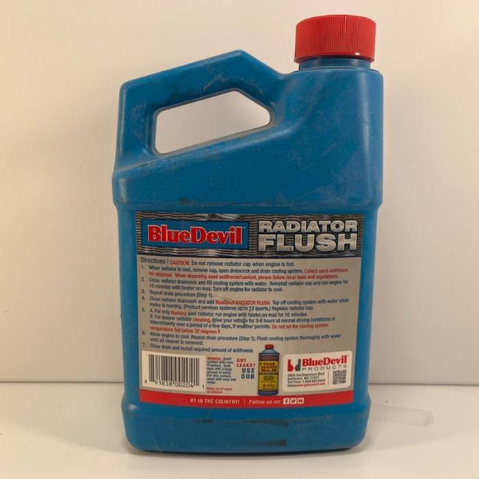 BlueDevil Radiator Flush 32oz Maximum Performance High Mileage Part 00204